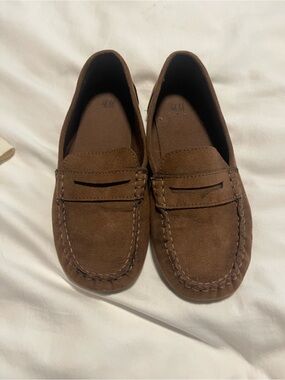 H&M Brown Suede Loafers - Classic Slip-On Style